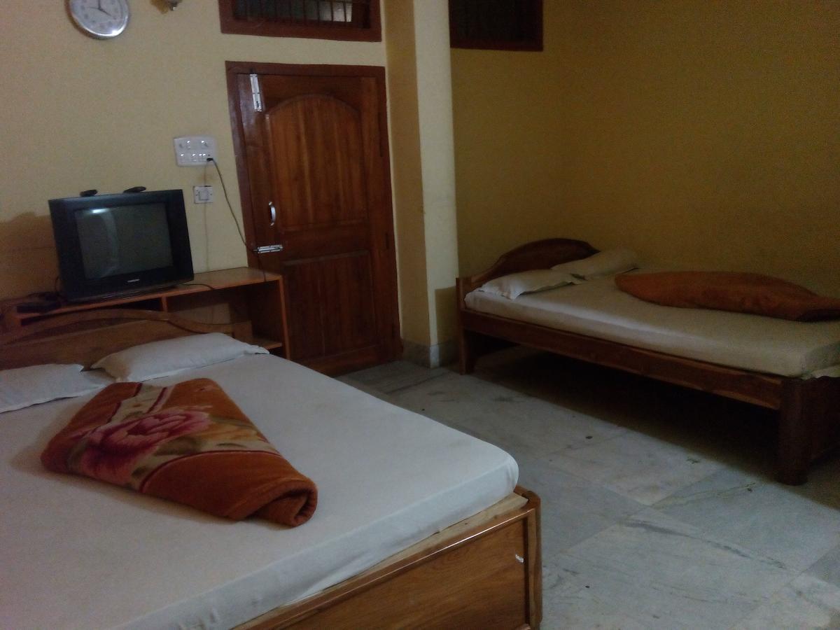 Dispur Lodge Guwahati Exterior foto