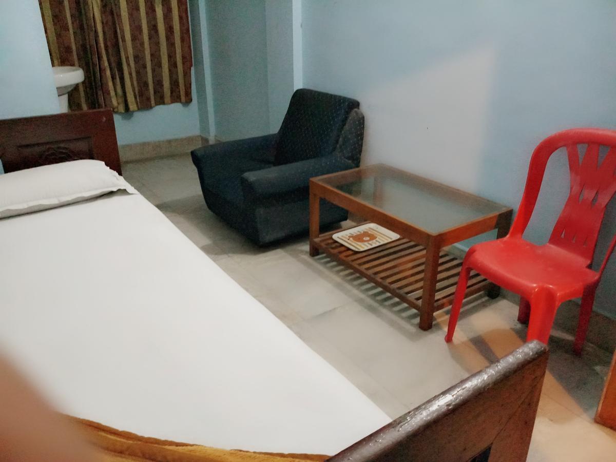 Dispur Lodge Guwahati Exterior foto
