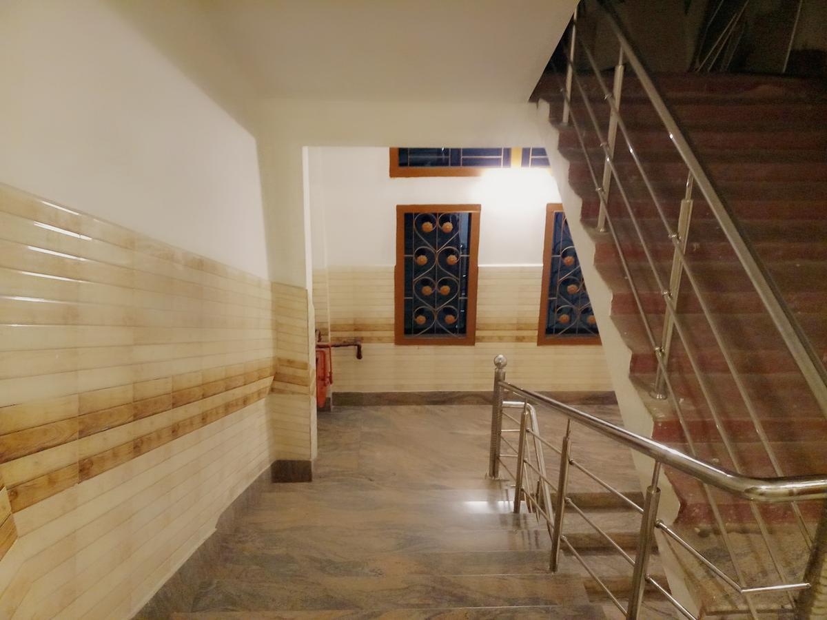 Dispur Lodge Guwahati Exterior foto